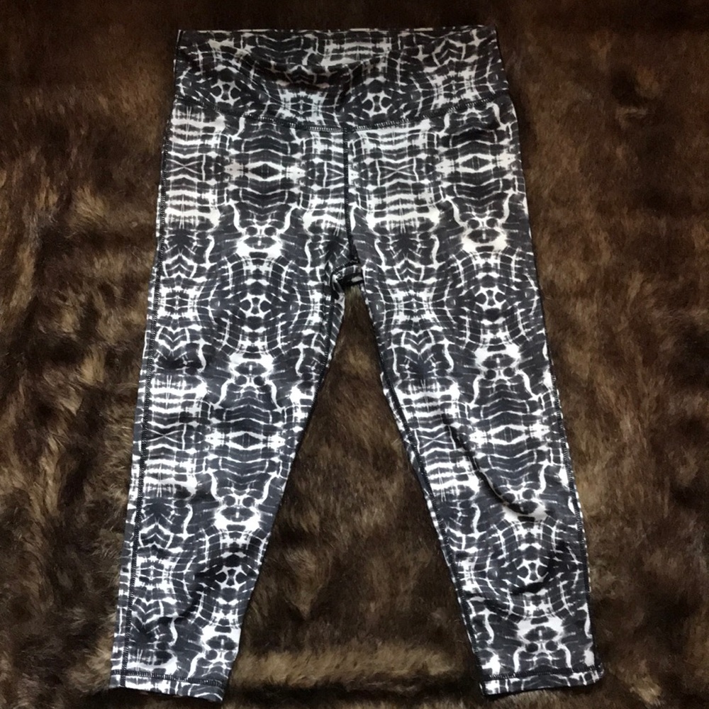 Cropped work out pants